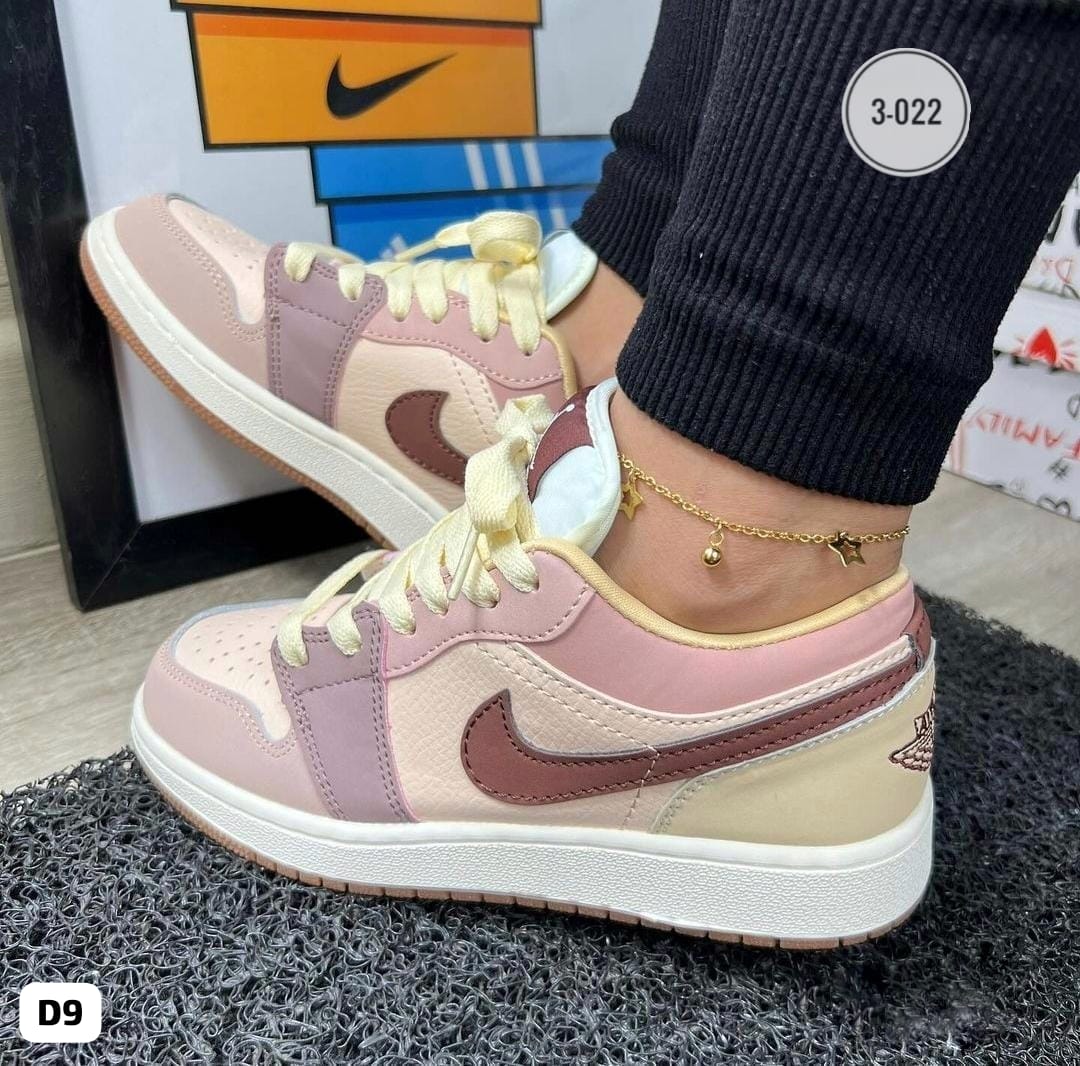 Nike Dama Dunk Ref 3-022