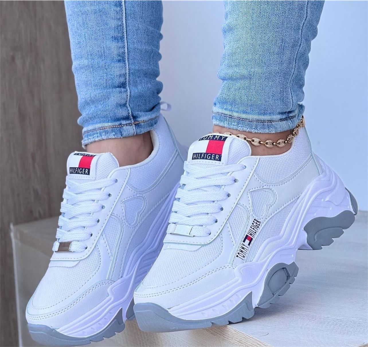 🗣️En Tendencia - Tenis Plataforma Tommy Ref 513 ⚪🔴