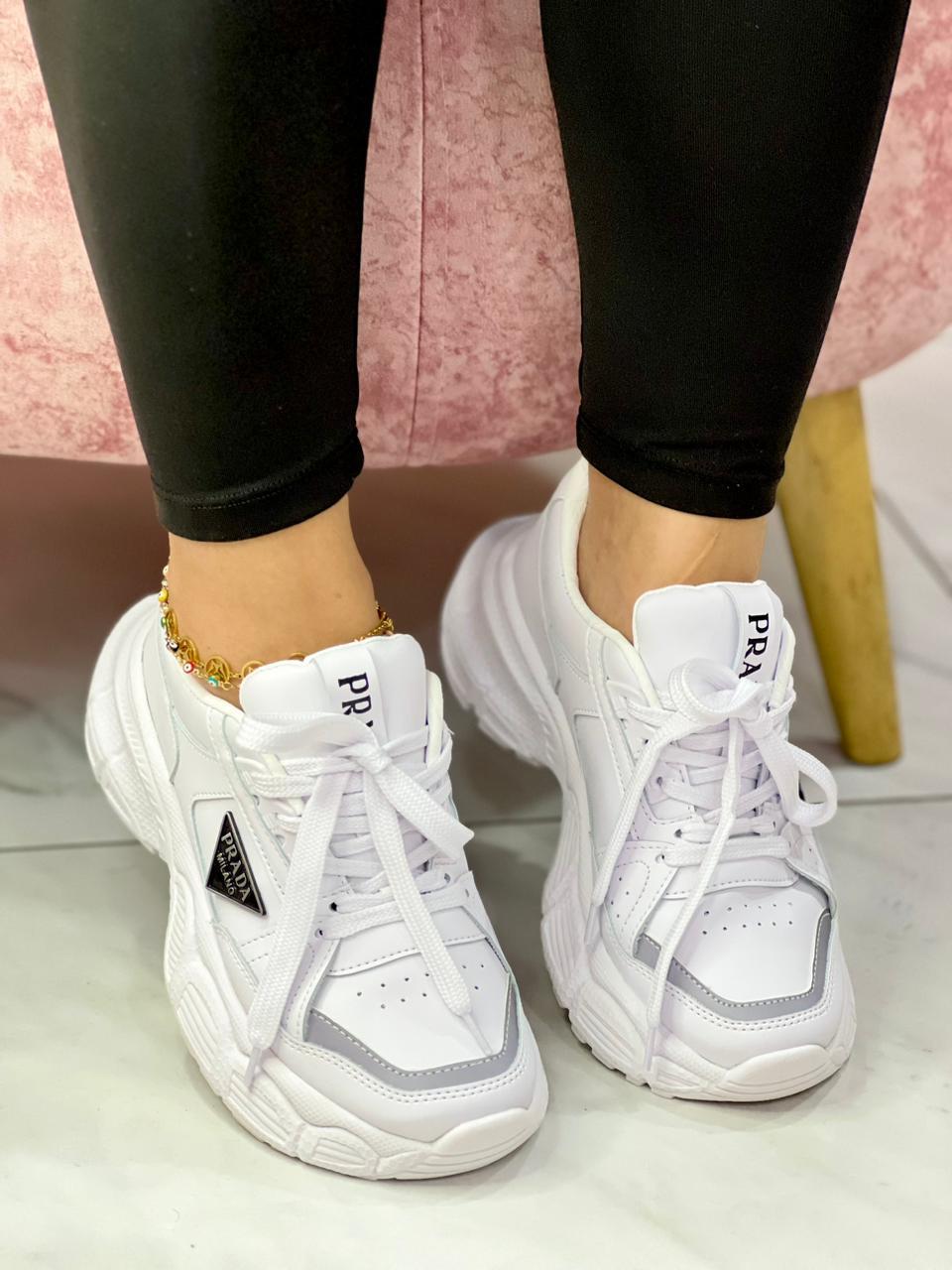 🚀 EN TENDENCIA - TENIS PRADA REF. 555 🌹