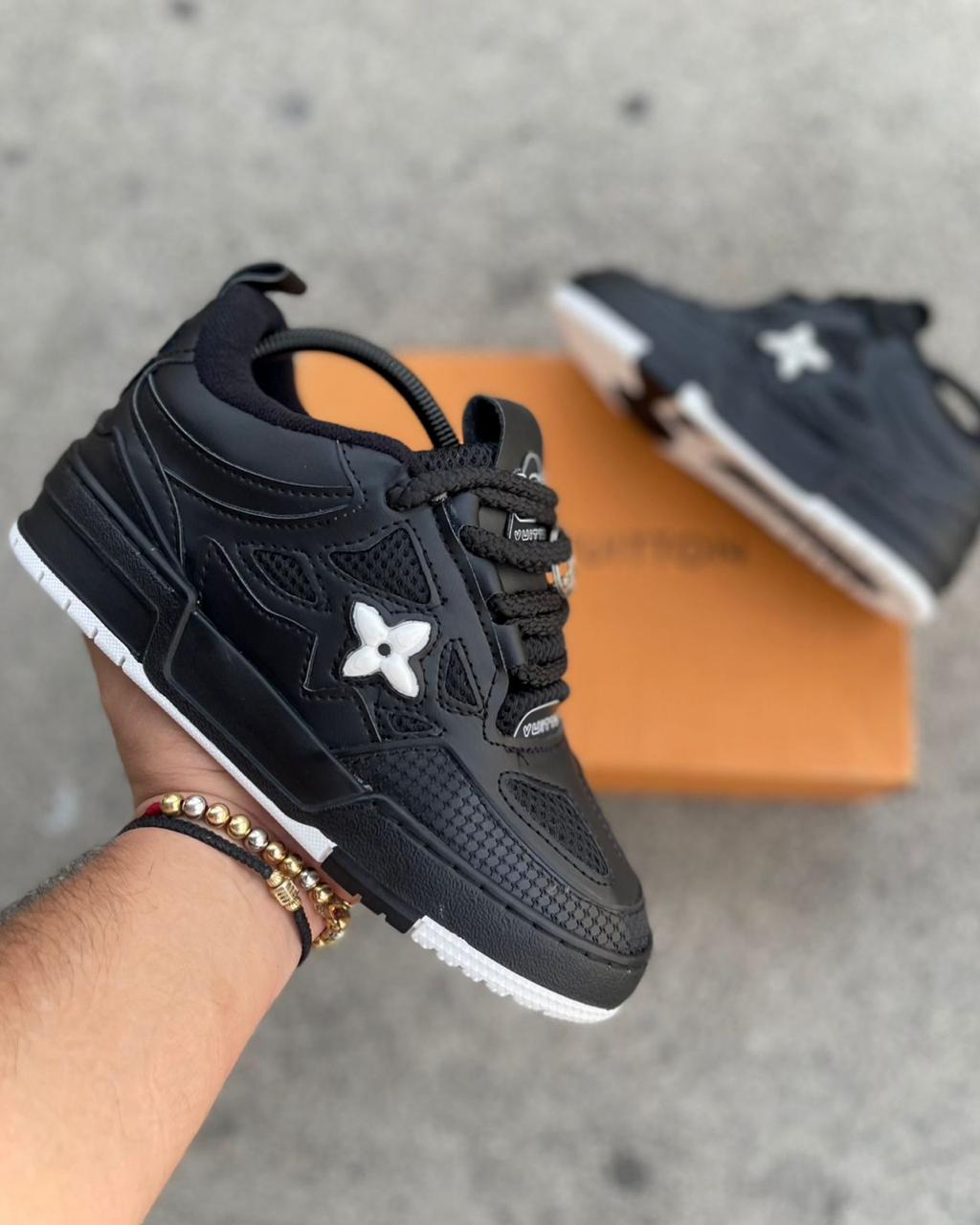 😱🏃‍♂️ ULTIMOS PARES - TENIS DEPRTIVOS LV UNISEX 🎎